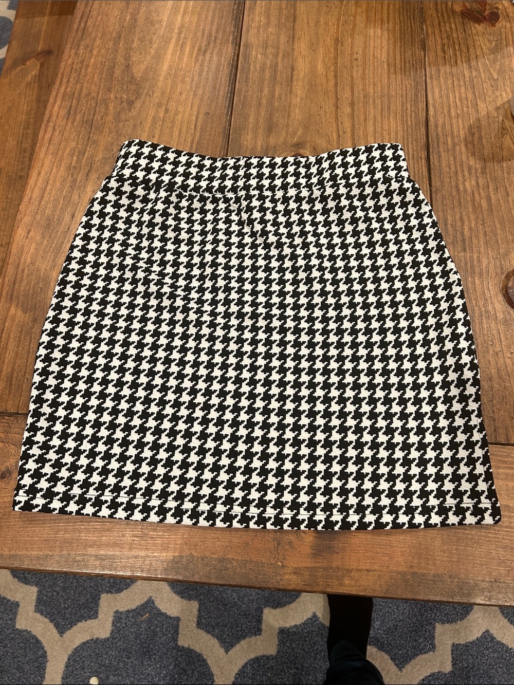 Black & White Houndstooth Mini Skirt